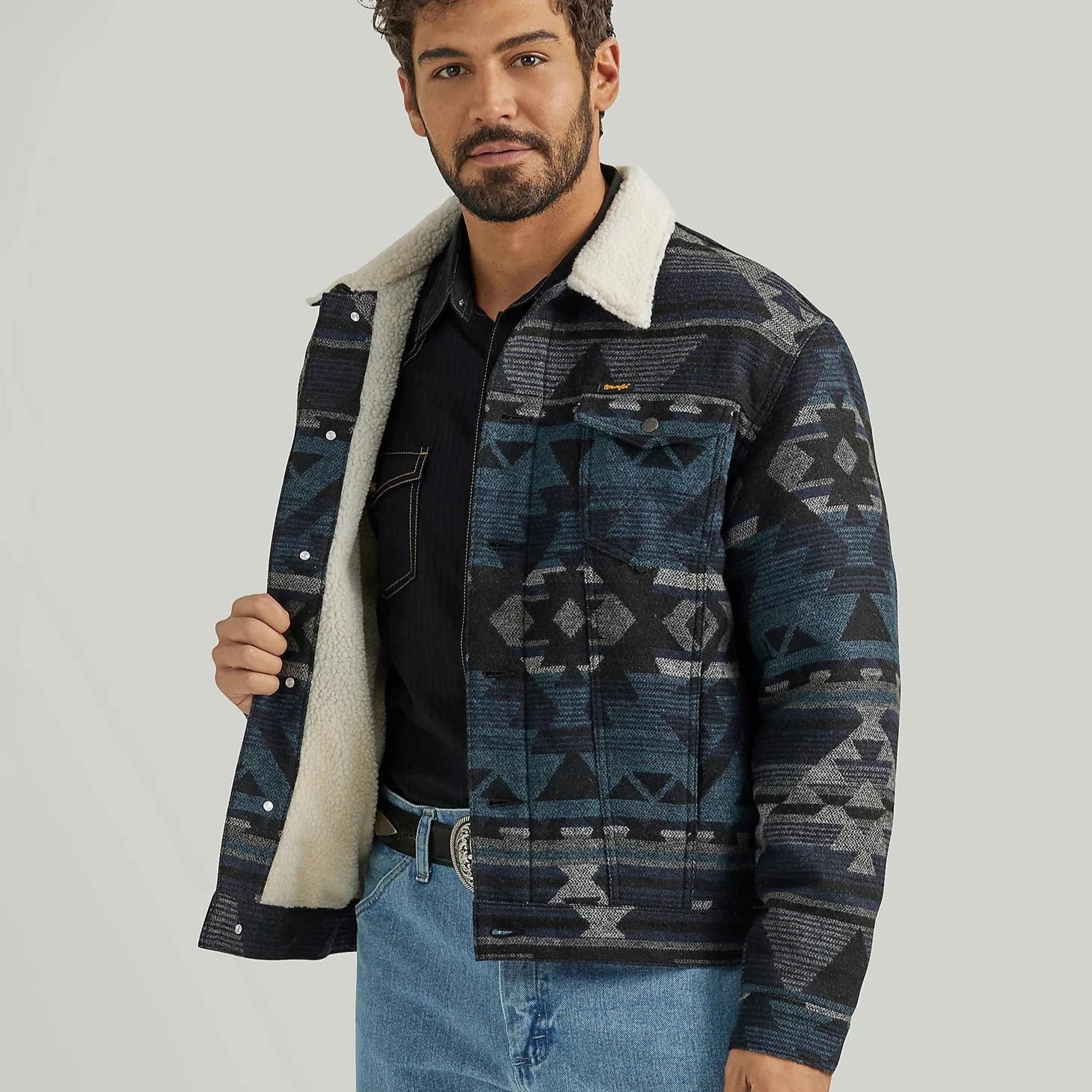 athletic windbreaker jacket-Wrangler Men's Sherpa Lined Jacquard Print Jacket in Navy Waters