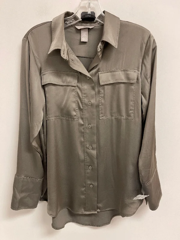 casual short sleeve shirt for activewear -Blouse Long Sleeve By H&m In Grey, Size: S