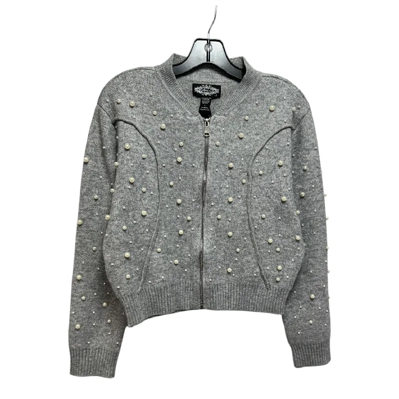 stylish fitted short sleeve t-shirt for women -Pearl Embellished Zip Up Sweater Cardigan By Oliver O In Grey & White, Size: L