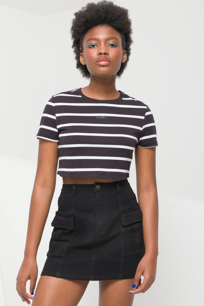 fitted short sleeve shirt for a tailored look -Stripe Cropped T-shirt White