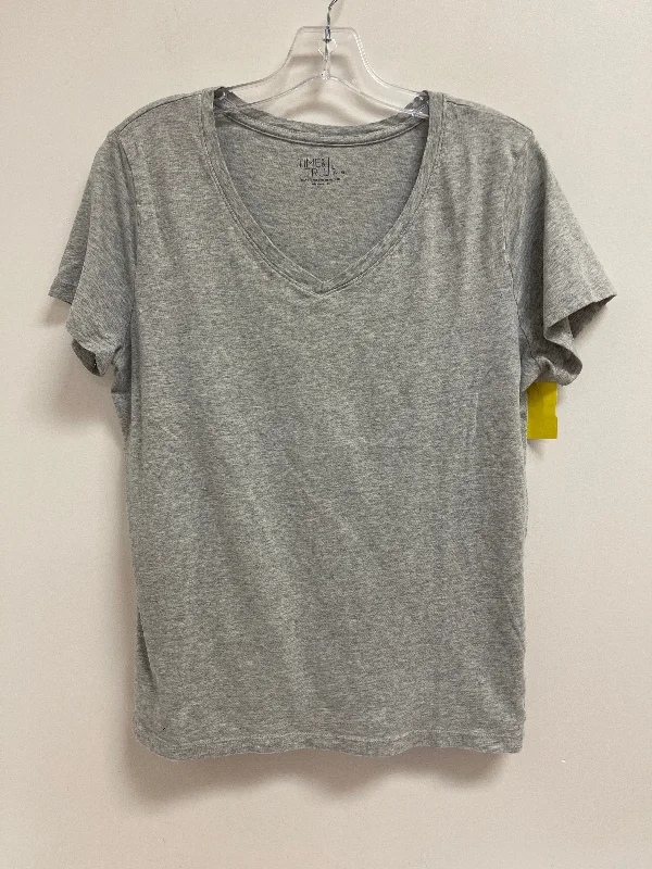 trendy short sleeve shirt for relaxed vibes -Top Short Sleeve Basic By Time And Tru In Grey, Size: L