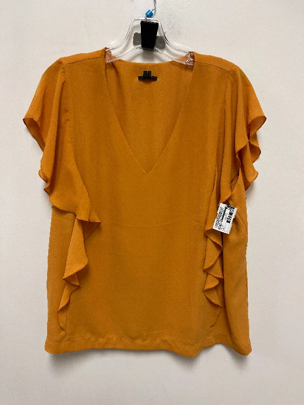 casual short sleeve t-shirt for business meetings -Top Short Sleeve By Ann Taylor In Yellow, Size: Xl