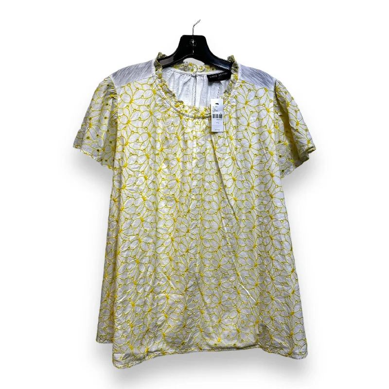 breathable short sleeve t-shirt for men -Top Short Sleeve By Lane Bryant O In Yellow, Size: 1x