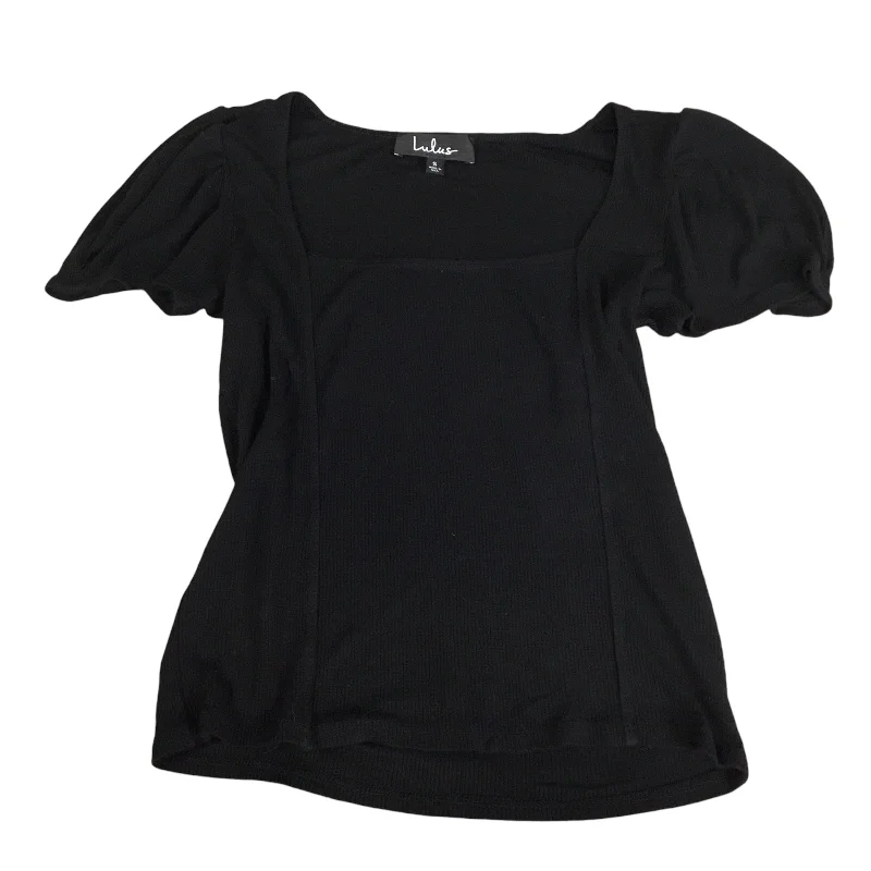 summer short sleeve workout shirt -Top Short Sleeve By Lulus In Black, Size: S