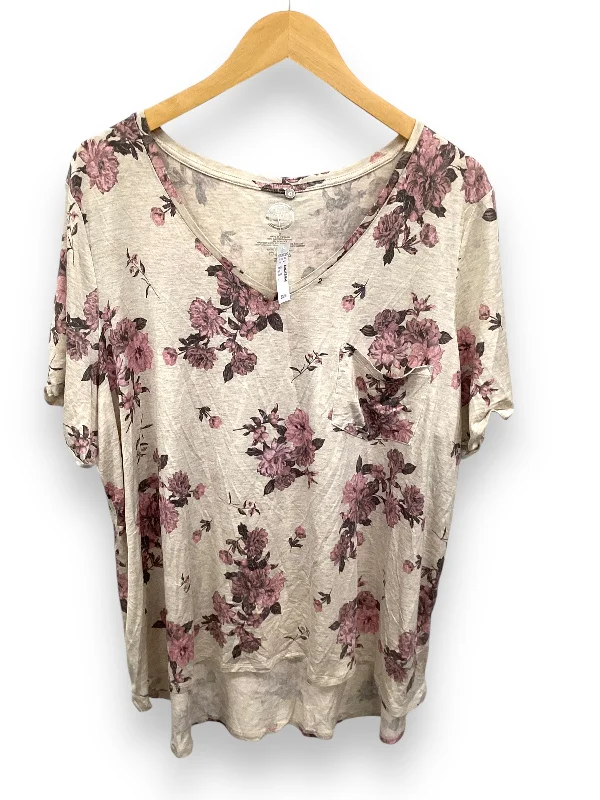 simple short sleeve shirt for casual Fridays -Top Short Sleeve By Maurices In Tan, Size: 2x