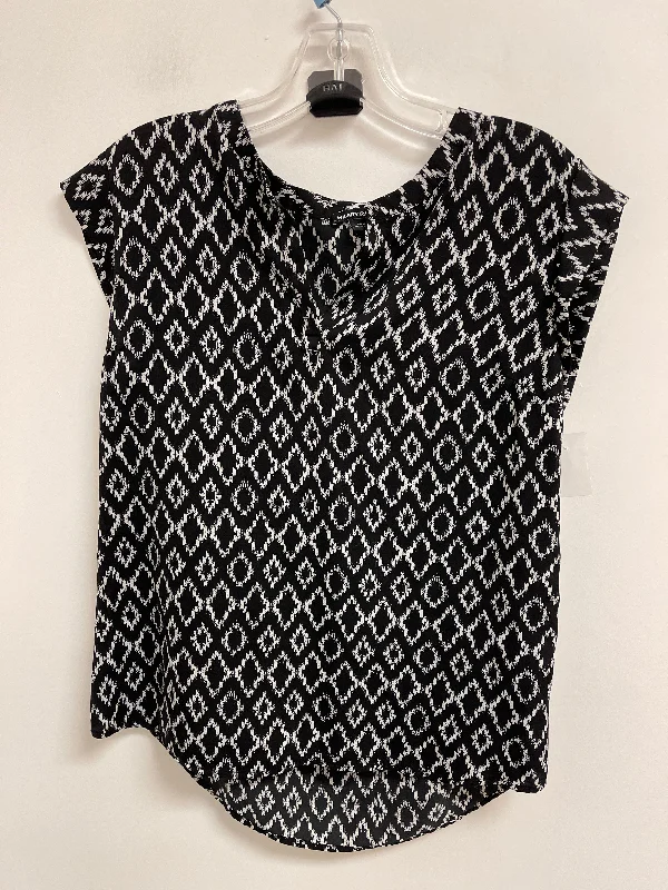 summer short sleeve workout shirt -Top Sleeveless By Hilary Radley In Black, Size: S