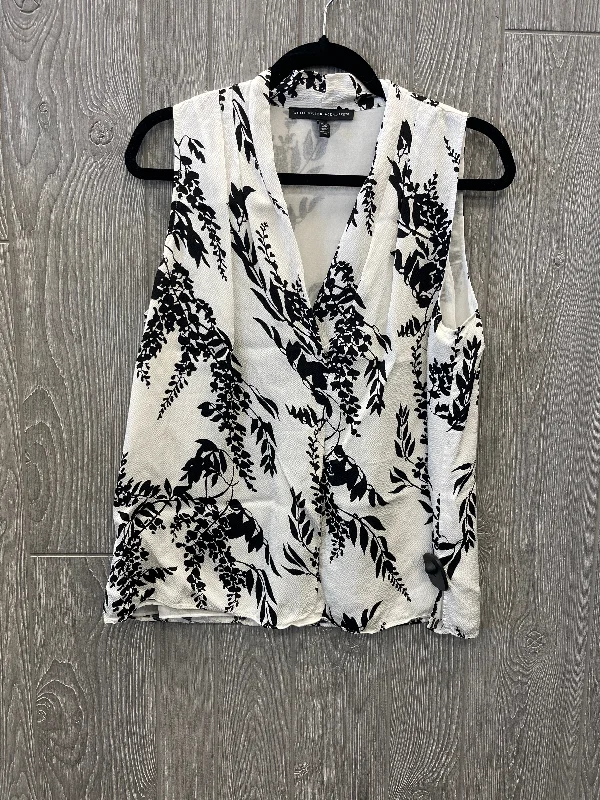 versatile short sleeve shirt for layering -Top Sleeveless By White House Black Market In Black & White, Size: M