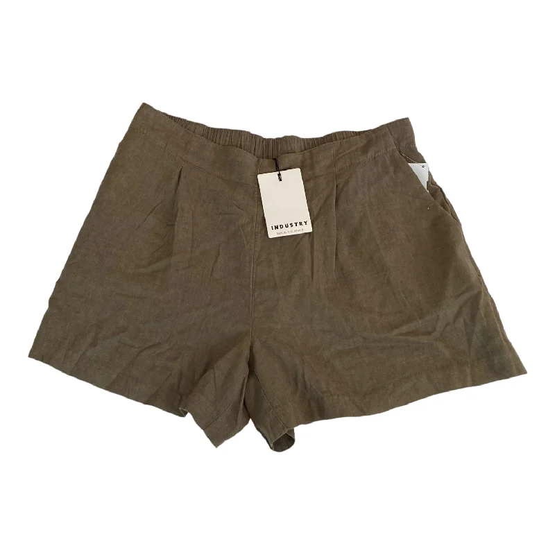 all-weather pants for men -Green Shorts Industry, Size M