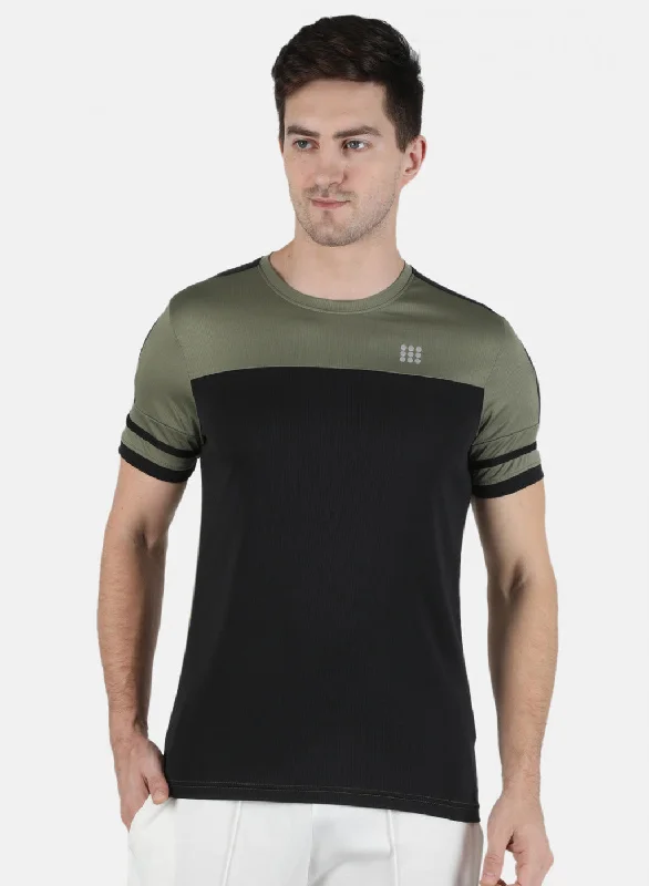 fitted short sleeve shirt for a tailored look -Men Olive Self Design Round Neck T-Shirt